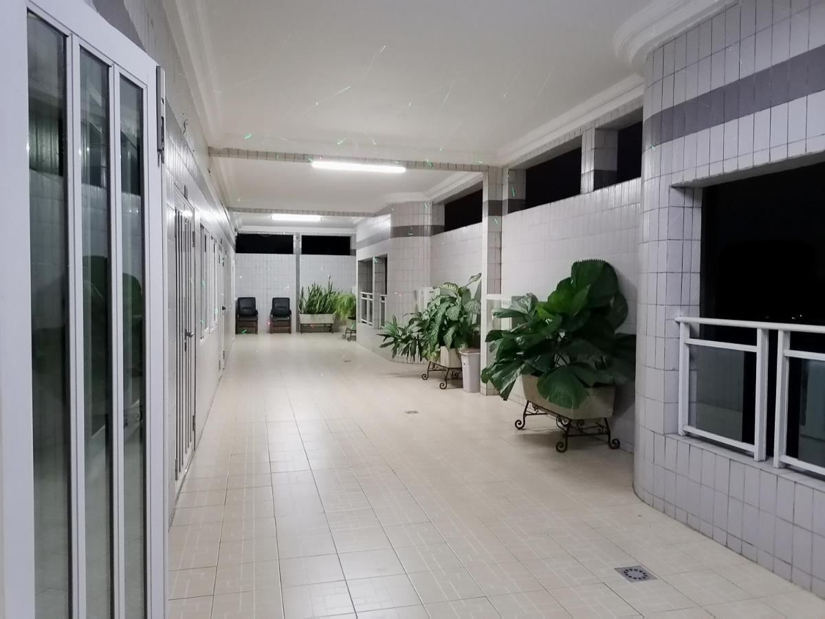 Hotel Residence Jeanne D'Arc Cotonou Eksteriør billede
