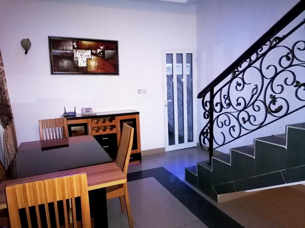Hotel Residence Jeanne D'Arc Cotonou Eksteriør billede