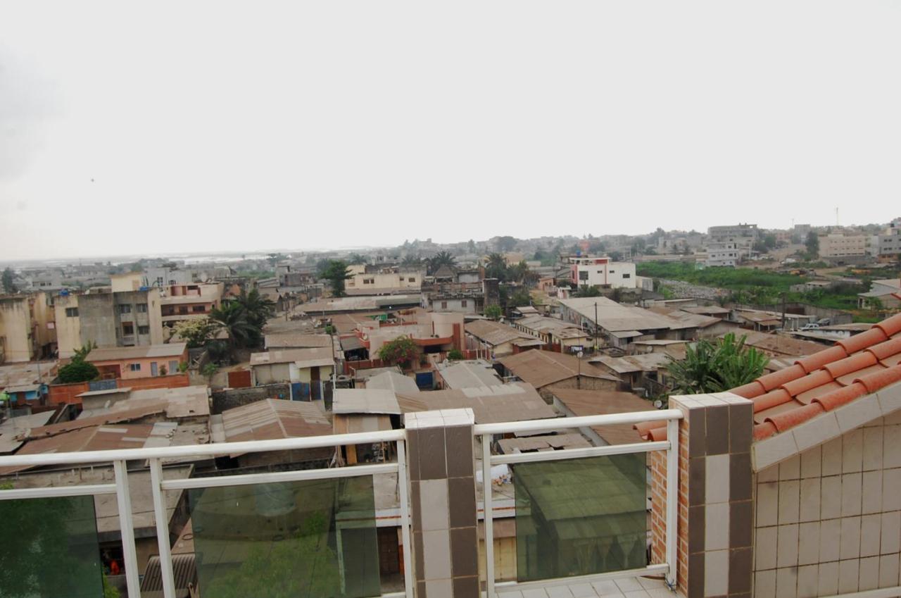 Hotel Residence Jeanne D'Arc Cotonou Eksteriør billede