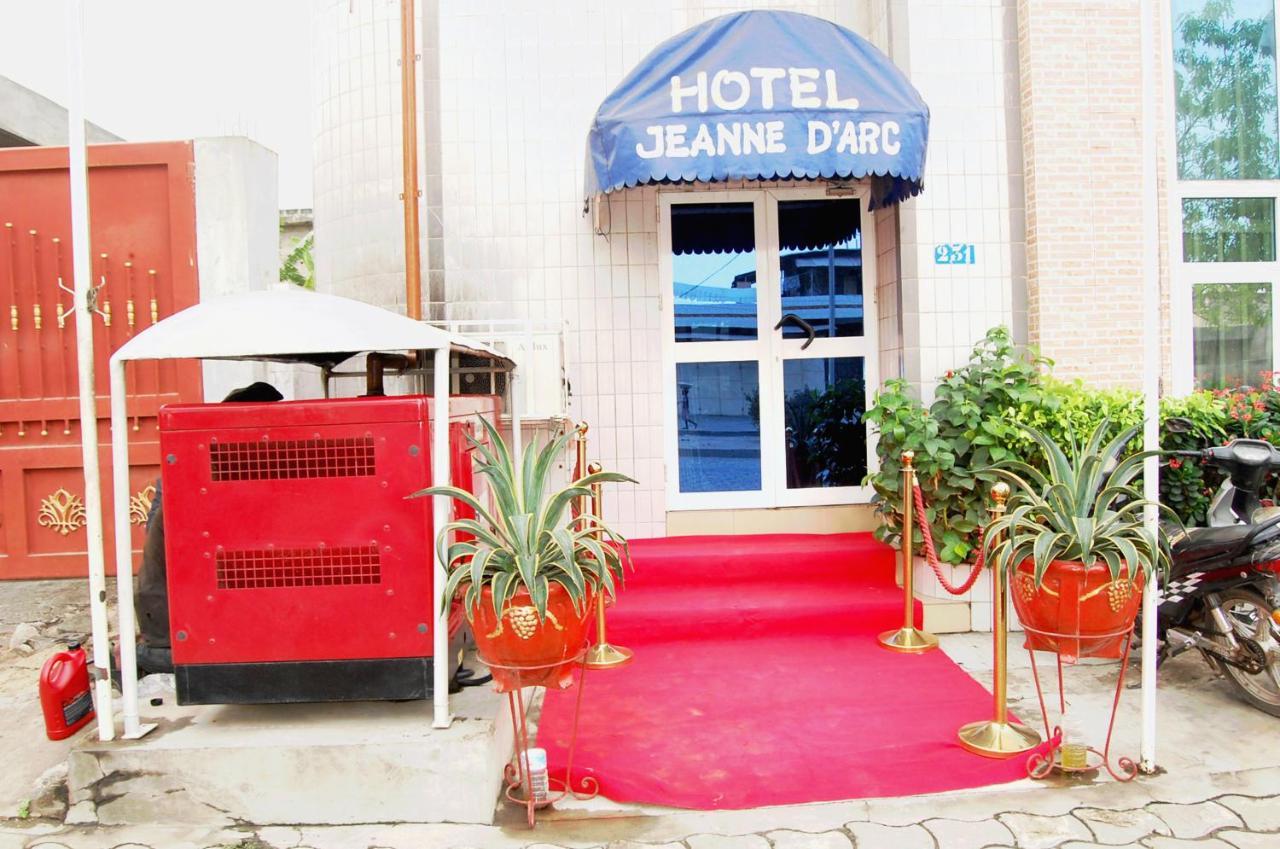 Hotel Residence Jeanne D'Arc Cotonou Eksteriør billede